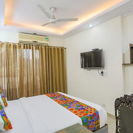 Hotel Fabexpress Jpm Harshdeep Nowe Delhi Zewnętrze zdjęcie