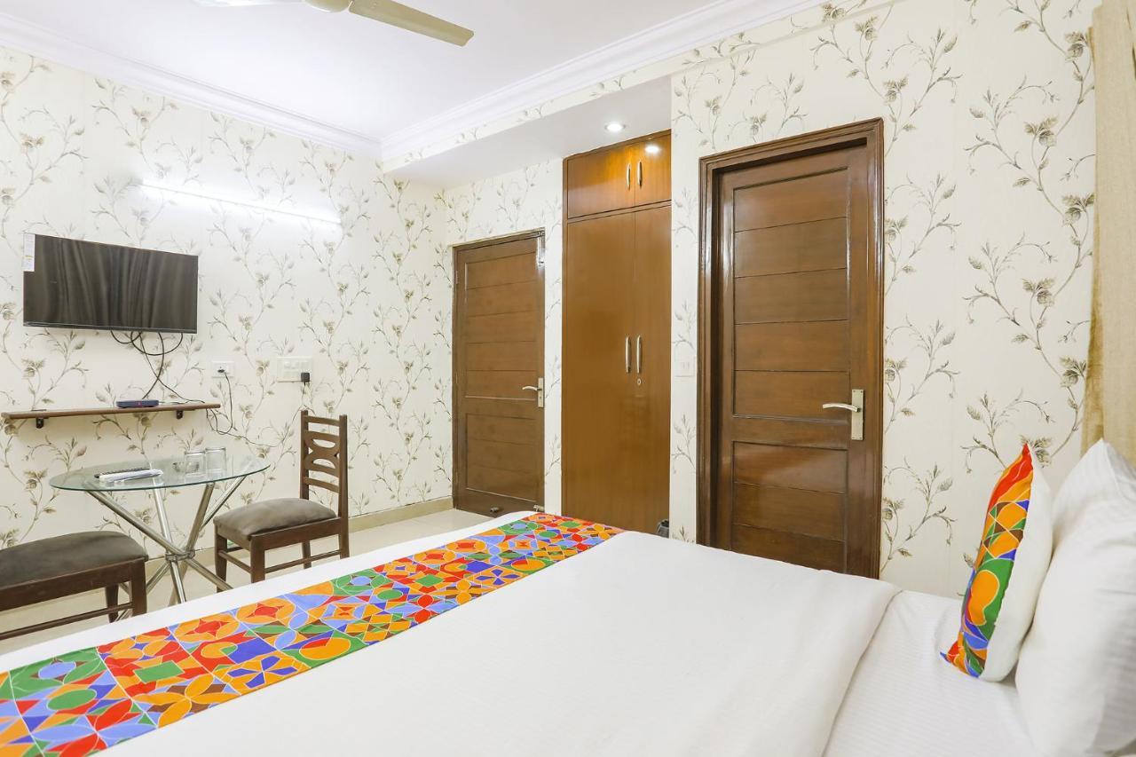 Hotel Fabexpress Jpm Harshdeep Nowe Delhi Zewnętrze zdjęcie